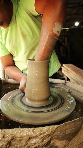 Amazing Clay Bottle Process – So Satisfying to Watch! #explore #pottery #clay #ytshorts #subscribe