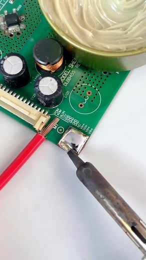 87 reactions · 3 comments | Professional Solder Flux Paste – Easy Tinning for Wires, Batteries & Electronics#SolderFlux #ElectronicsRepair #DIYSoldering #MobileRepair #HomeElectronics Buy now：https://t.site/47OfwrV | Nearwith.Ari | Facebook
