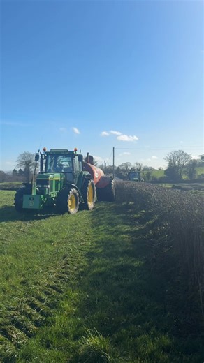 Exploring Old School Vibes in Modern Culture