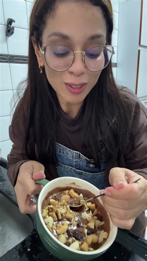 Bolo de caneca proteico de chocolate (rápido)