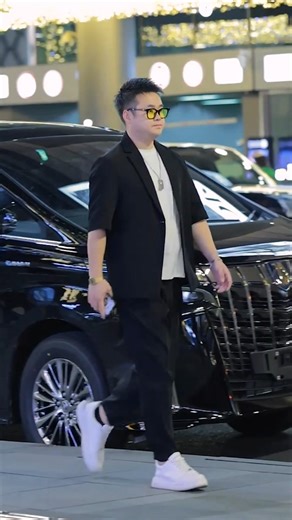 new Shop Knitted Sweater, Autumn and Winter Color Block Long Sleeve Tassel