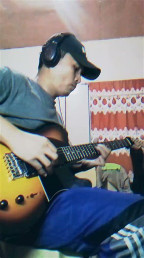 18 & LIFE (guitar solo) - SkidRow #youtubeshorts #skidrow #guitarsolo