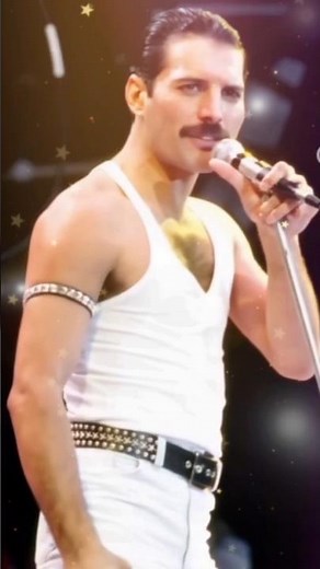 Freddie Mercury – Living On My Own #Shorts