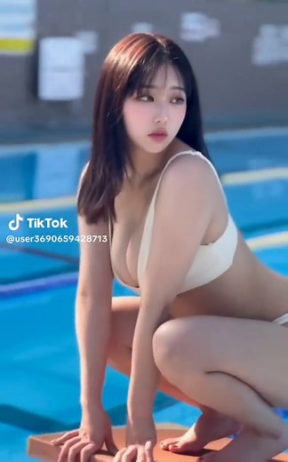 田中美久のセクシー水着グラビア特集