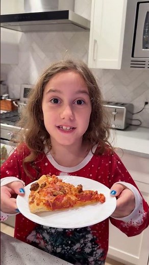 Mouse in the Doll?! 🐭💛 | Stay Calm & Help