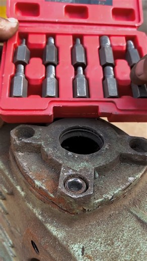 13K views · 22 reactions | How to remove a broken screw #Product Recommendation #Broken Screw Extractor #Repair Tools | Hardware tools | Facebook