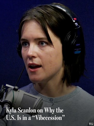 Kyla Scanlon, perhaps best known for coining the term “vibecession,” helped transform how younger generations engage with news about the economy and finance. Scanlon sits down with WSJ’s Telis Demos to talk about economic trends like meme stocks, dressing up as Fed Chair Jerome Powell and the idea of treating investing like gambling. #economy #markets #wsj