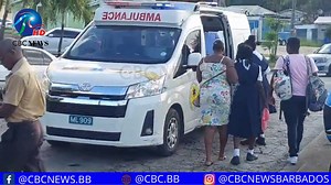 There was a collision with injuries at the junction near the St. George Parish Church. While details are still incoming, witnesses told CBC News that at least six people were injured, including school children. Official details to follow once they become available. 𝗩𝗶𝘀𝗶𝘁 𝗼𝘂𝗿 𝘄𝗲𝗯𝘀𝗶𝘁𝗲 𝘄𝘄𝘄.𝗰𝗯𝗰.𝗯𝗯 𝗳𝗼𝗿 𝘁𝗵𝗲 𝗳𝘂𝗹𝗹 𝗮𝗿𝘁𝗶𝗰𝗹𝗲 𝗮𝗻𝗱 𝗺𝗼𝗿𝗲 𝗼𝗳 𝘁𝗼𝗱𝗮𝘆'𝘀 𝘁𝗼𝗽 𝘀𝘁𝗼𝗿𝗶𝗲𝘀. (🔗Link in bio) 📸Christopher Wood (Instagram/@246senormadera) #CBCNewsBB #Collision #