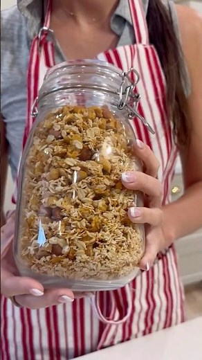 Trader Joe's Coconut Granola - Quick and Easy Recipe! #traderjoes #granola #homemadegranola