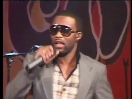 Fally Ipupa Vincent Gomez Concert Performance in Paris Defense Arena