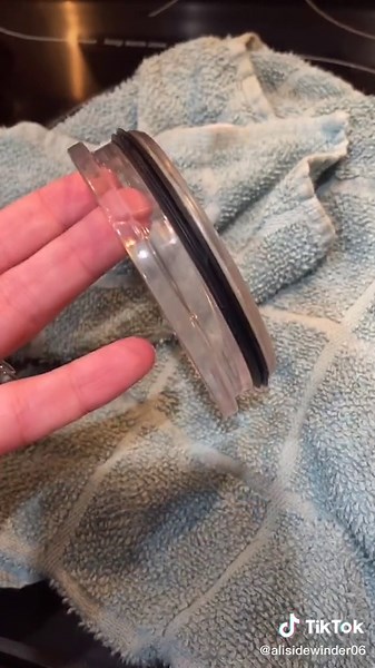 Essential Cleaning Tips for Mold Removal with Silicone