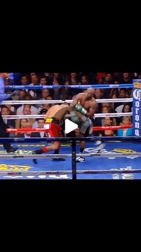 Boxing Japp 🥊🥇💪 on Instagram: "What a hero, Chino Maidana 💥🥊😅 Maidana held world championships in two weight classes, including the WBA (Regular) super lightweight title from 2011 to 2012, and the WBA welterweight title from 2013 to 2014. A versatile brawler in the ring, Maidana was well known for his formidable punching power, and was never stopped in any of his five losses --- Reposted from dumako.boxing --- #maidana #mayweather #boxing #boxingtraining #boxinglife #boxinggym #boxinghype
