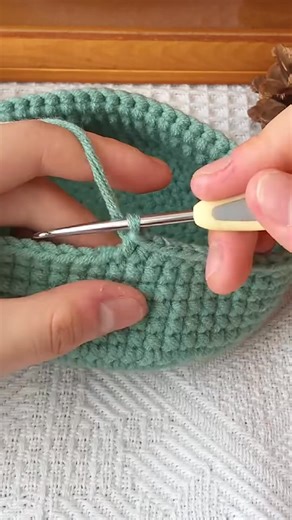 575K views · 6K reactions | Easy crochet stitch | DailyCrochet.com | Facebook