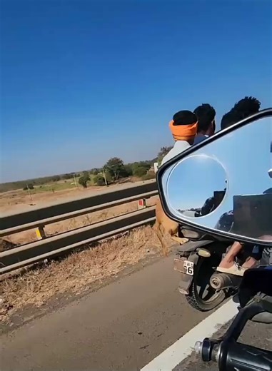 What is called 'love' in English? This—this is precisely what love is: love for a voiceless animal.🐕❤️