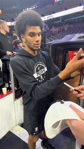 Dominick Barlow on what his favorite thing about playing in Philly is- #lehighvalley #interview #dominickbarlow #basketball #sixers