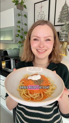 Nudeln mit gerösteter Paprika Soße 🍝 Rezept in den Kommentaren 😊