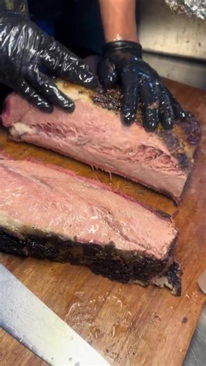 香格里拉四六烤肉店，原价215套餐砍至138！肉搭碳水超快乐，分量足，香到灵魂出窍，速来！ （【退款规则】到店核销：随时可退，过期未核销自动退）#欺骗餐 #牛排解冻的正确做法 #原切加厚菲力牛排 #烤土豆 #牛舌