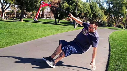 Head-On Comedy Carnage : Weekly Fails That Are Painfully Funny to Watch