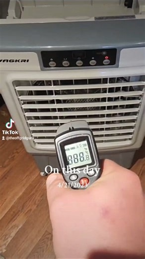 Swamp coolers working in tandem with an air conditioner, seem to remove a ton of heat from the air. But be warned about leaving them cooped up, it'll make a room more humid and unpleasant. #offgridguru #swampcooler #evaporativecooling #airconditioner #heat #hot #warm #offgridliving #offgrid | The Off-Grid Guru