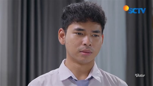 Adit Takut Mama Slay Berubah?! | Asmara Gen Z Episode 417 Asmara Gen Z Episode 417, tayang 11 Januari 2026. Adit memikirkan ketika nanti Mama Slay bertemu dengan 2 anak perempuannya, apakah Mama Slay akan tetap sayang pada Adit? 🥹 Saksikan sinetron SCTV Asmara Gen Z setiap hari pukul 17.00 WIB bersama Aqeela Calista, Fattah Syach, Nicole Rossi, William Roberts, Arya Mohan, Raise Maire, Harry Vaughan, Luz Victoria, Flavio Zaviera, Donny Michael, Jefan Nathanio, Ananda Fathurrahman, Attar Syach, 