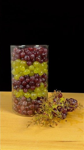 The Perfect Harmony Of Red & Green Grapes.🍇🍋#shorts
