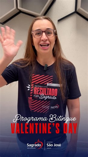 Colégio São José - Bauru/SP on Instagram: "💘 Valentine’s Day no Colégio São José! 🇺🇸✨ Hello, guys! 💬 Nossos alunos celebraram o Saint Valentine’s Day com uma atividade super especial, cheia de carinho, criatividade e aprendizado! 💌❤️ Além de conhecerem mais sobre a cultura norte-americana — que faz parte do nosso Programa Bilíngue —, eles prepararam recadinhos cheios de amor para a família e para os amigos. 🥰 Porque aprender inglês também é viver a cultura, se expressar e compartilhar s
