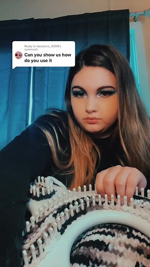 How to Use a Knitting Loom: Step-by-Step Guide