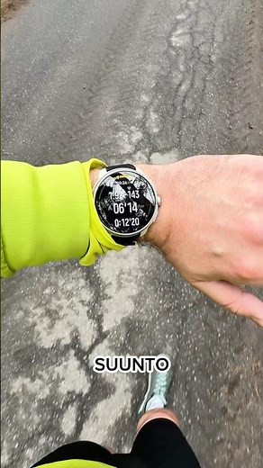 Trail running with Suunto Race 2. Routes and navigation, running motivation with Suunto.