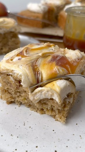 Britt Berlin | easy vegan recipes for home bakers on Instagram: "Moist Vegan Apple Spice Sheet Cake!! With silky dairy free caramel cream cheese frosting 🥹we have a soft, ultra tender one bowl spice cake batter that’s studded with bits of fresh apples (no need to peel them!!) and rises so beautifully (yes without eggs!). Then smear a creamy dairy free cream cheese together with caramel. This is the easiest holiday cake that tastes a dream. You’re going to love it!! Full recipe on my website. #a