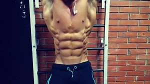 Shredded abs :o (@ed_di_ifbb) | Simplyshredded.com | The Ultimate Lifting Experience