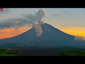 3 4K Camera Angles: Semeru Pyroclastic Flow travels 1/2 way down Semeru Volcano, Indonesia