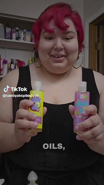 Welcome to one of our newest Candy 🍭 Coated SOTD divas and yessss we LOVE her first review 😍🍬💖 She grabbed our Bubble Gum 🍬 and Lick Me All Over 🍭 body oils — and babyyyy she picked NOTHING but TOP SELLERS 🔥✨ these scents are giving sweet, juicy, flirty, and straight up irresistible pretty girl energy 💅🏽💕🍓 Thank you so much girly pop for the love and welcome to the Candy 🍭 Shop family!! We’re so happy to have you over here smelling like a whole snackkkk 🍰🍦🍭 keep those routines com