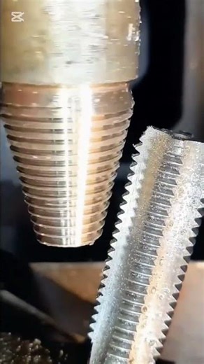 degree Threading with hand threadtap on lathe#threads #tapping #lathe