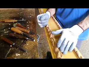 Antique picture frame reproduction (WOOD PULP CARVING)