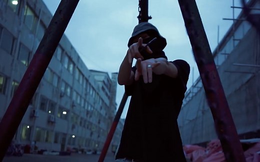 [MV] Loopy - Let It Out