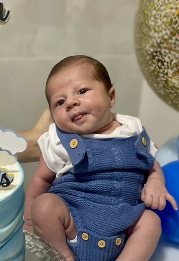 Memes Engraçados de Bebê Recém-Nascido e Tia