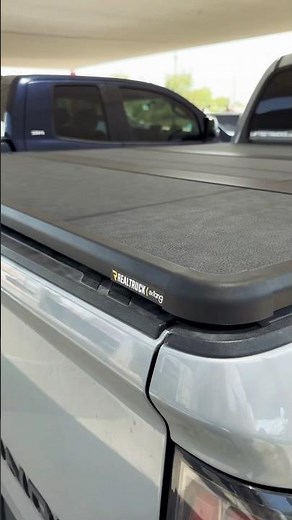 Toyota Tundra Tonneau Cover: Extang Solid Fold 2.0 ALX