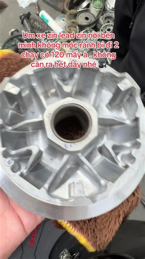 Lead zin nồi không móc rảnh bi chạy 120km/h có được không?