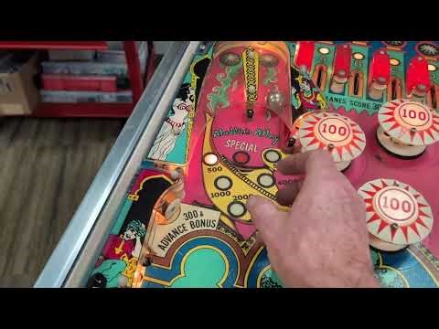 Repairing and cleaning up an Aladdin's Castle Pinball + LEDs and gameplay