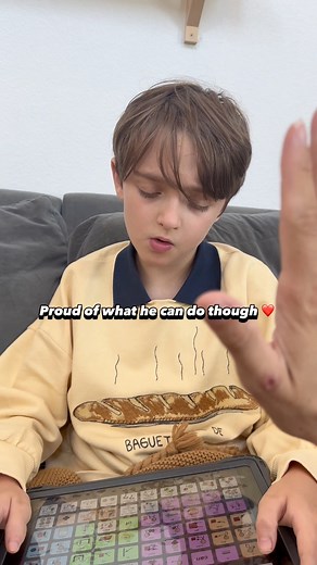 Here’s a great example of the communication skills Charlie is developing using his AAC device. He’s not only learning to identify people in his life but also objects and actions. Additionally, he’s making progress in understanding body parts, with the goal of eventually being able to express where he’s experiencing discomfort when he’s in pain. The power of technology truly is astonishing. ❤️ | Eileen Lamb