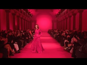 VETEMENTS AH24-25 SHOW