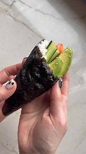 3.9K views · 29 reactions | Temaki-style handroll is the easiest way to make sushi at home, and this step-by-step guide will show you exactly what to do! For the sushi rice 1 cup sushi rice Salt 2 tsp rice vinegar For the hand roll 6 nori sheets Wasabi (optional) Sashimi grade salmon, sliced thin (optional, you can also just make veggie rolls) 2 carrots, julienned thin 2 cucumbers, julienned thin 1–2 avocados, sliced thin Sesame seeds | Unbound Wellness | Facebook