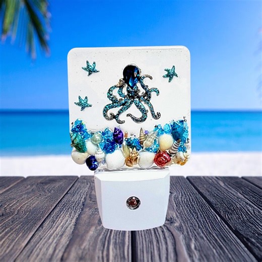 Octopus Nightlight, LED Dusk Till Dawn Nightlight, Ocean Themed Nightlight, Aqua Rhinestone Octopus, Beach House Decor, Unique Octopus Gift - Etsy