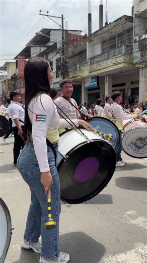 Anahii: La Belleza y la Pasión en un Solo Lugar
