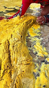 572K views · 2K reactions | woww this super foamy gold material is amazing, it holds millions of gold dust | Yundra Gold . Digger | Facebook