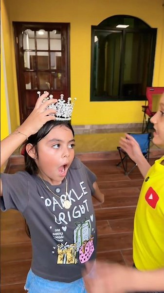MI CORONA 👑 #shorts #video #youtubeshorts