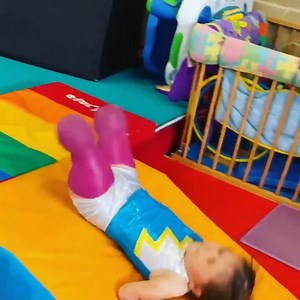 914K views · 6.3K reactions | Backwards roll! #survivor2019 #nofeet #nohands #nolimits #inspirational #ican #anyonecan #meningitisawareness #kickingmeningitisbutt #baskervillesgym #fyp #fypシ #gymtok #transformation #grind #alpha #workout #trainer #advice #goals #fittok #chest #gains #lighting #video #fakebody #advice ?#fyp #fypシ #tiktok #fedevigevani #fedevigevani #parcerico #fypシ #payasos #minimini #dindon #payaso #fede #fypシ゚viral #duffy #fyp | Hope4harmonie | Facebook