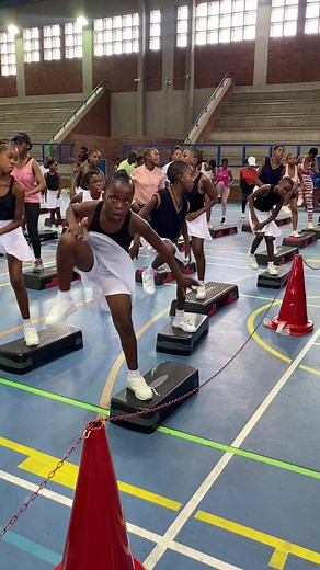 Lekker Aerobics Exercise Routine with Shabagirl and Dziremash
