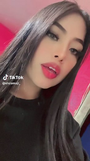 Elvia Maji: Influencer Journey and Highlights