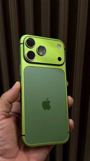 New Green iPhone 17 Pro Max 💚 Is This Apple’s Best Color Ever?
